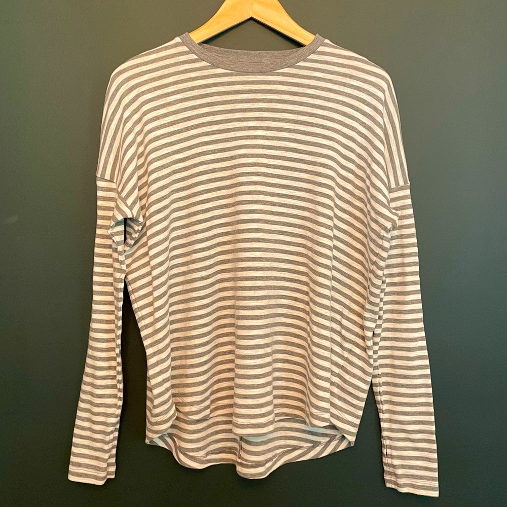 Aerie Real Soft grey & white striped long sleeve top